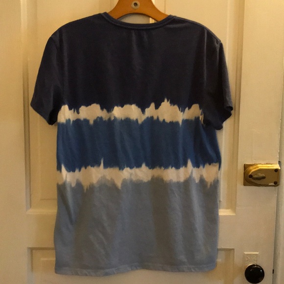 American Eagle Vintage V-Neck Tie Dye T-Shirt - Picture 3 of 3